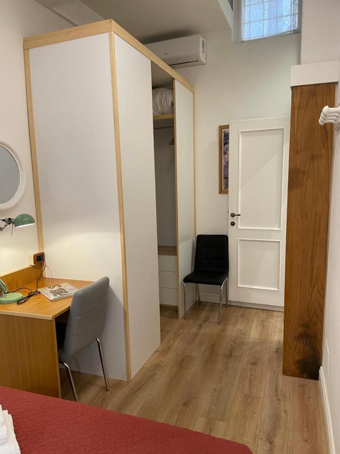 Elian Apartament In The Center Of Рим Екстериор снимка