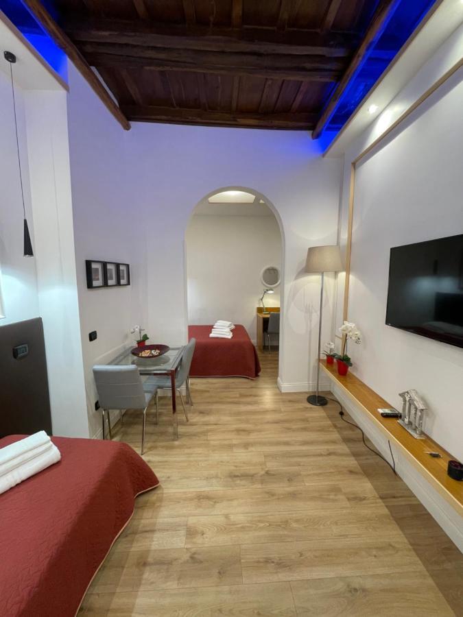 Elian Apartament In The Center Of Рим Екстериор снимка